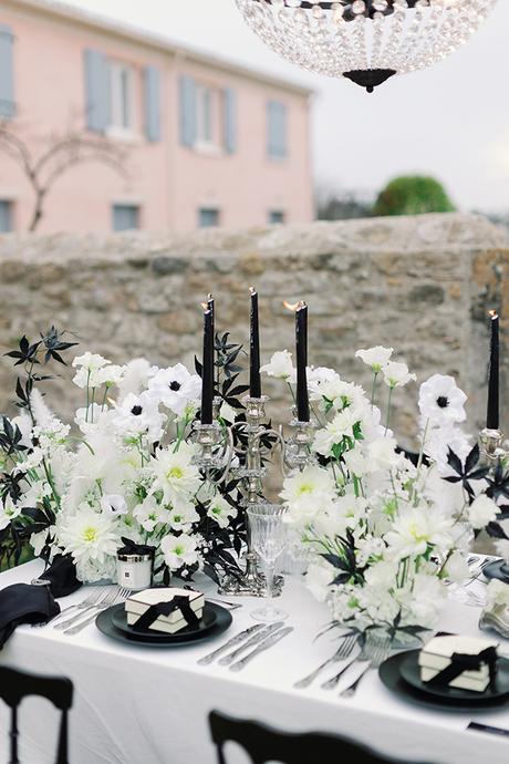 Black and White wedding inspiration at the Courti Estate with the most gorgeous details black-white-wedding-inspiration-courti-estate-gorgeous-details_37