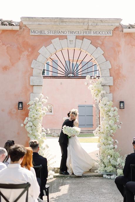 Black and White wedding inspiration at the Courti Estate with the most gorgeous details black-white-wedding-inspiration-courti-estate-gorgeous-details_22