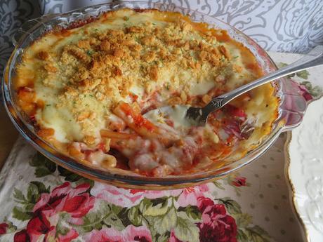 Macaroni Cheese & Tomato Bake