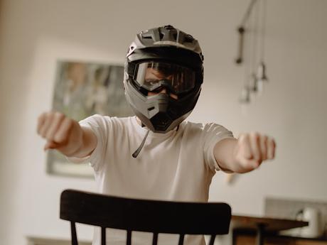 The Latest Trends in Motorcycle Helmet Technology