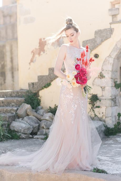 ombre-wedding-inspiration-crete-impressive-florals-vivid-shades_08x