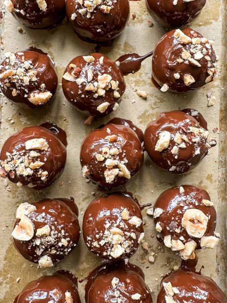 Vegan Chocolate Hazelnut Truffles