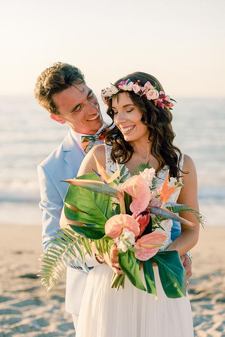 intimate-beach-wedding-crete-tropical-vibes_01