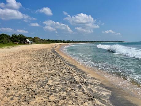 peanut-farm-surf-spot-sri-lanka