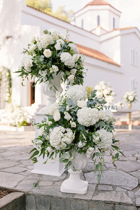 luxurious-summer-wedding-thessaloniki-impressive-floral-arrangments-white-shades_27