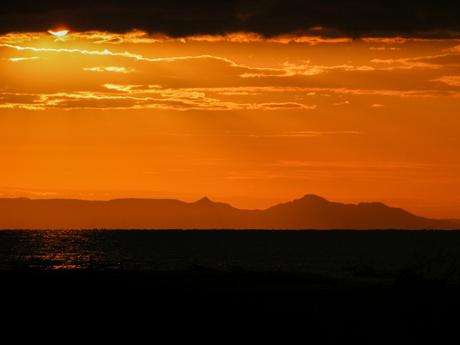 Malawi-sunset-travel-off-the-beaten-path