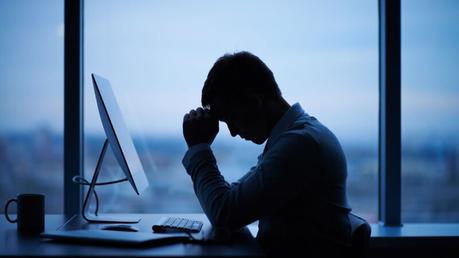 Gray Guardians: Identifying the Causes of White Hair and Embracing Natural Prevention Techniques