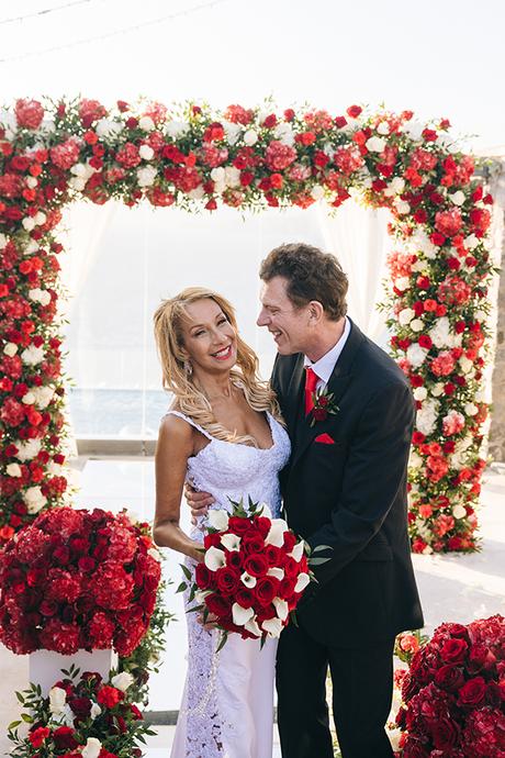 luxurious-red-white-wedding-santorini-stunning-florals_01