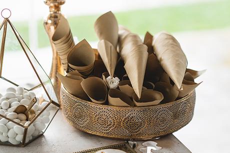 Classically romantic wedding in Athens with beautiful florals │ Eva & Stelios classically-romantic-wedding-athens-with-beautiful-florals_23