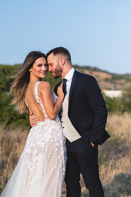 Classically romantic wedding in Athens with beautiful florals │ Eva & Stelios classically-romantic-wedding-athens-with-beautiful-florals_06