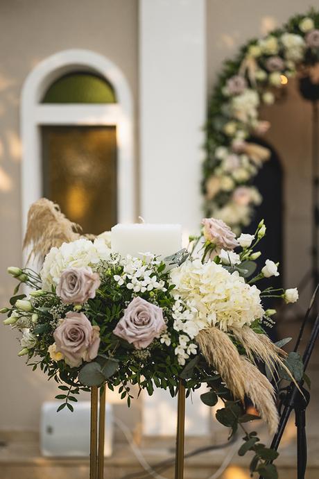 Classically romantic wedding in Athens with beautiful florals │ Eva & Stelios classically-romantic-wedding-athens-with-beautiful-florals_20