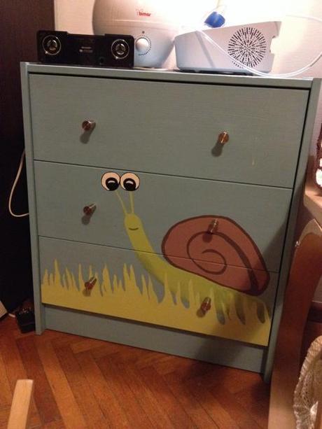 kidsroom kids room with painted refinished furniture painted walls painting kids room woodland forest theme woodland theme blue bird ikea rocking horse interlocking foam tiles montessori montessori method montessori bed cloth diapers cloth diaper dry system wood play yard wooden play pen snail painted snail