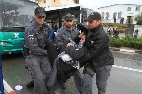 Protests in RBS over arrests of yeshiva bochurim for being AWOL from IDF