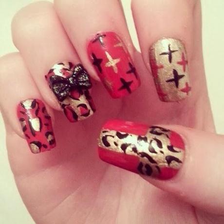 Manicure Monday - Crosses with Leopard