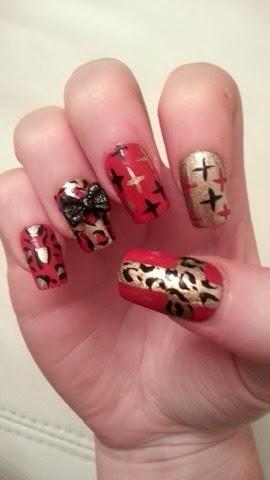 Manicure Monday - Crosses with Leopard