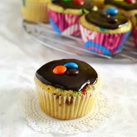 Confetti Candy (aka M&M) Cupcakes with Fudge Frosting (Eggless Recipe)