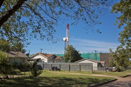 Fracking site in residential neighborhood in Fort Worth. ©2013 Julie Dermansky