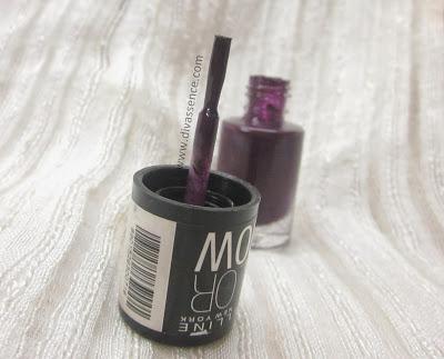 Maybelline Color Show Nail Paints: Denim Dash and Crazy Berry: Review/NOTD