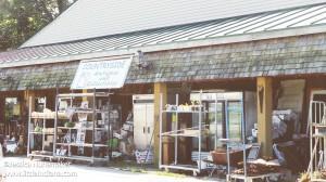 Countryside Antiques and Collectibles in Winchester, Indiana
