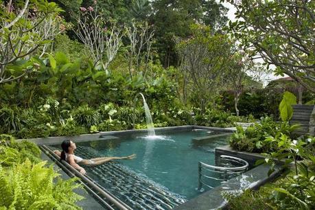The vitality pool at ESPA, Resorts World Sentosa