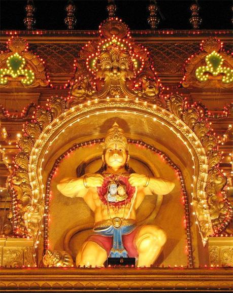 Hindus apply to erect giant monkey god statue at Oklahoma capitol.