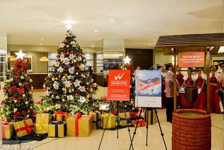 Waterfront Pavilion Hotel and Casino Manila Lights Christmas Tree