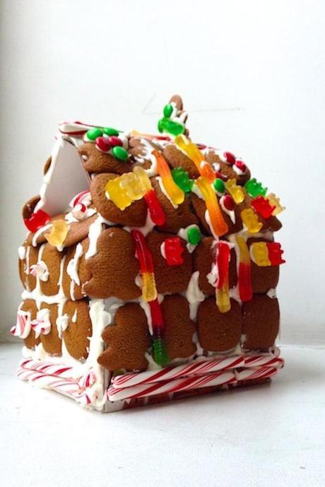 5 fun ways to use Royal icing house_2 126