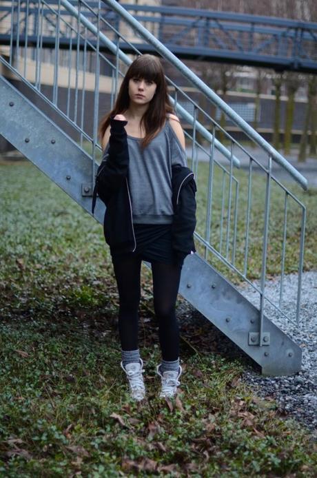 Balance look palladium boots cold shoulder top