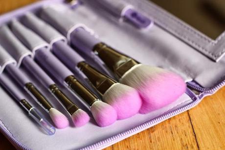 Crown Brush Review