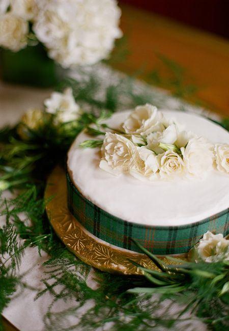 Cake with Plaid Accent