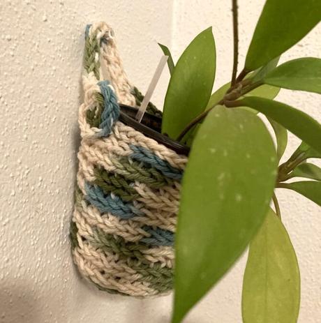 10 easy lucet projects A pot holder made by Nicole Burgoz of Crafts by NicB using a lucet