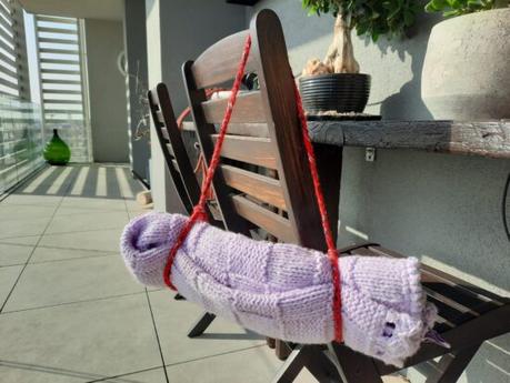 10 easy lucet projects Lucetted strap to carry a yoga mat or blanket