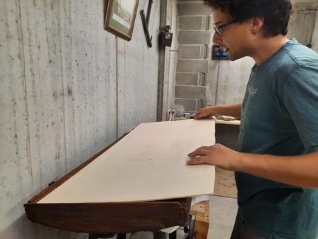 Measuring the panel for the sky on the trunk lid