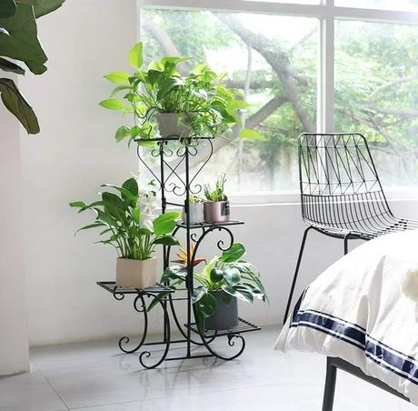 Use on balconies, hallways, kitchens or bathrooms to decorate dull spaces.