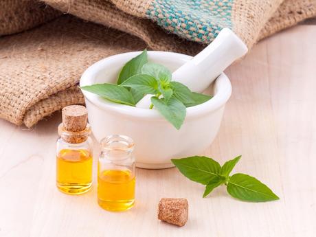 Perfume Making for All: Simple Recipes and Techniques to Try at Home