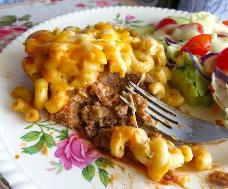 Macaroni and Cheese Meatloaf Casserole