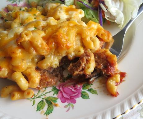 Macaroni and Cheese Meatloaf Casserole