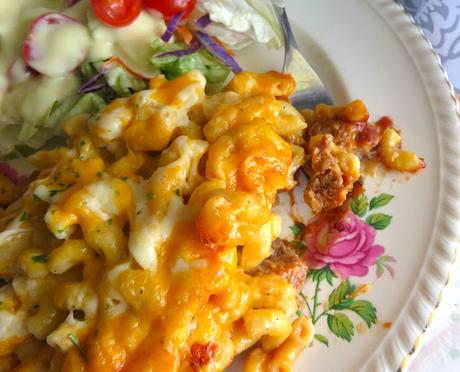 Macaroni and Cheese Meatloaf Casserole