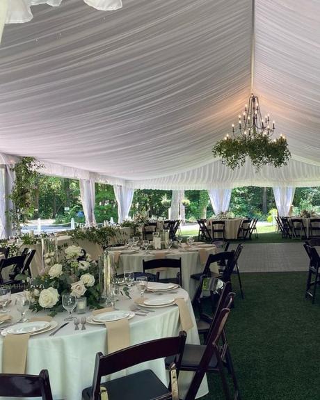 best wedding venues in michigan table set under the marquee