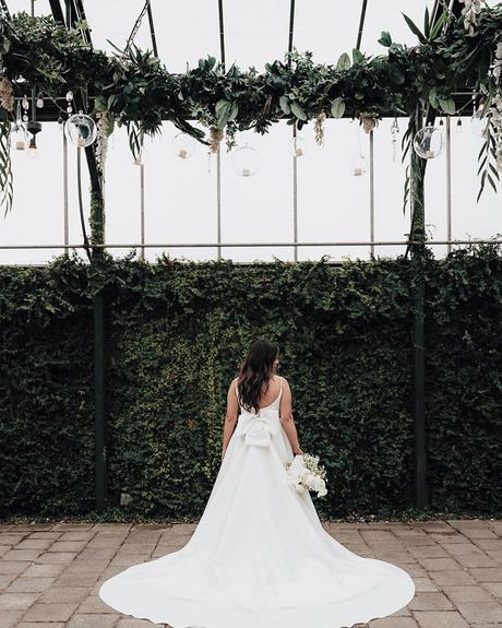 wedding venues in michigan greenery bride bouquet