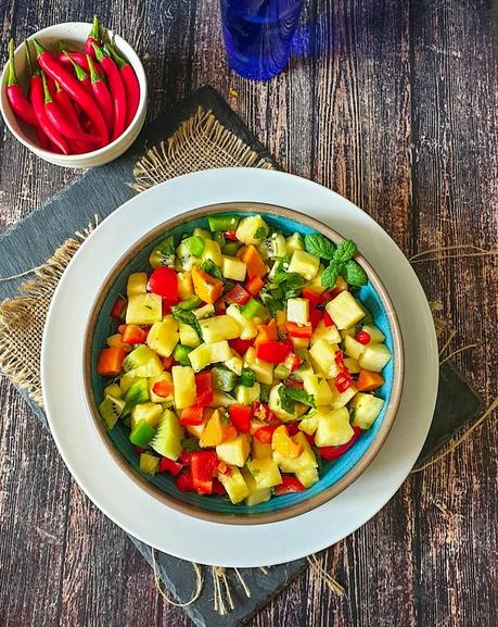 PINEAPPLE-SALAD-SALSA