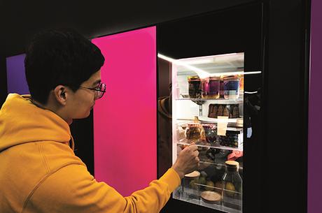 LG to ‘MOODUP’ AT VIVID SYDNEY 2023 with their innovative InstaView fridge