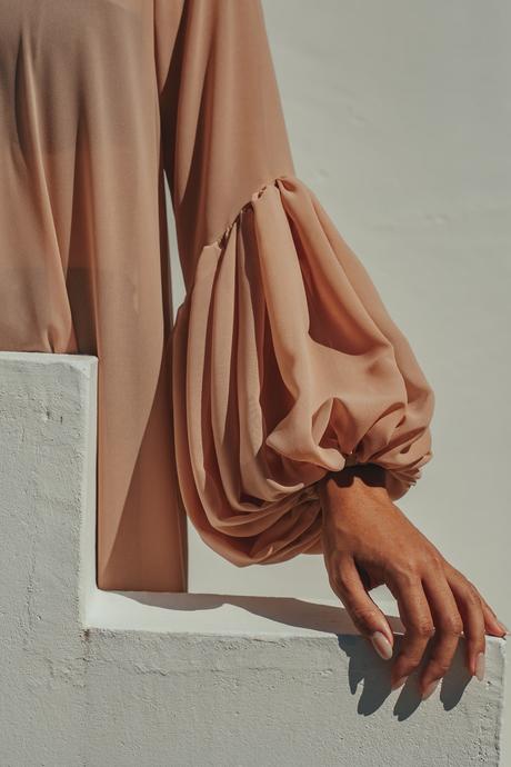 Dressing Luxuriously Made Simple Dressing Luxuriously Made Simple