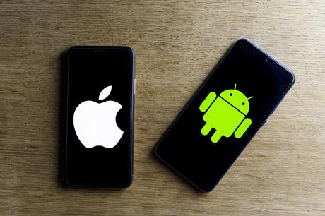 Comparing iPhone and Android: Which is Right for You in Pakistan Comparing iPhone and Android: Which is Right for You in Pakistan