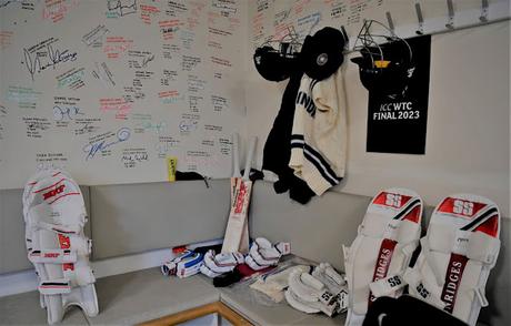 Think-tank failure at Oval - playing Pace quartet - dropping 474 Think-tank failure at Oval - playing Pace quartet - dropping 474