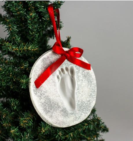 Start a unique holiday tradition right from baby's first Christmas!