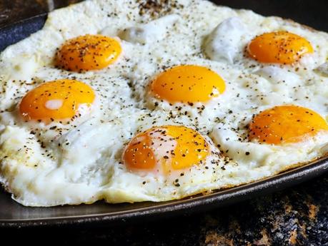 Perfect Sunny Side Up Eggs