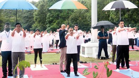 Braving the rain for love of Yoga…