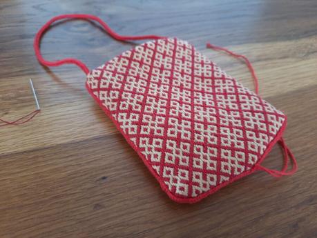 Making a German brick stitch embroidered purse: the lucetted hanging cord