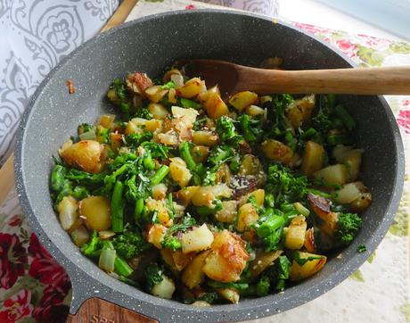 Sauteed Potatoes with Broccoli Rabe